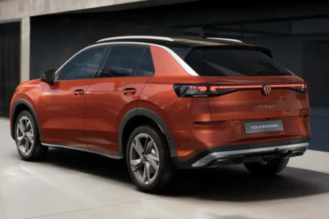 Volkswagen T-Roc (2026) thumbnail 3