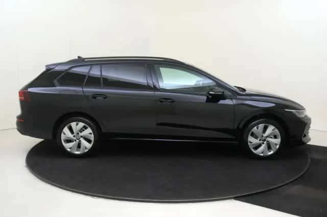 Volkswagen Golf (2026) thumbnail 6