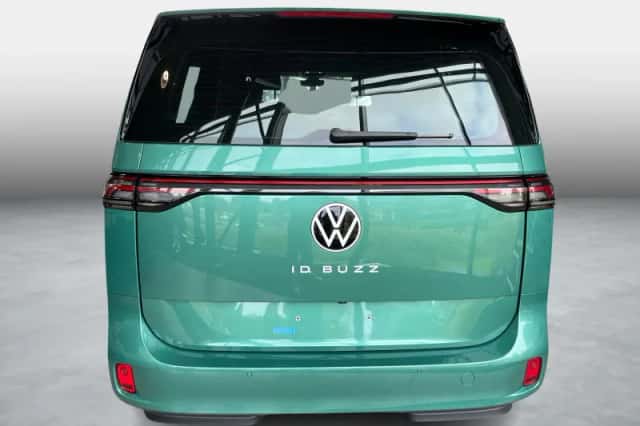 Volkswagen ID. Buzz (2025) thumbnail 2