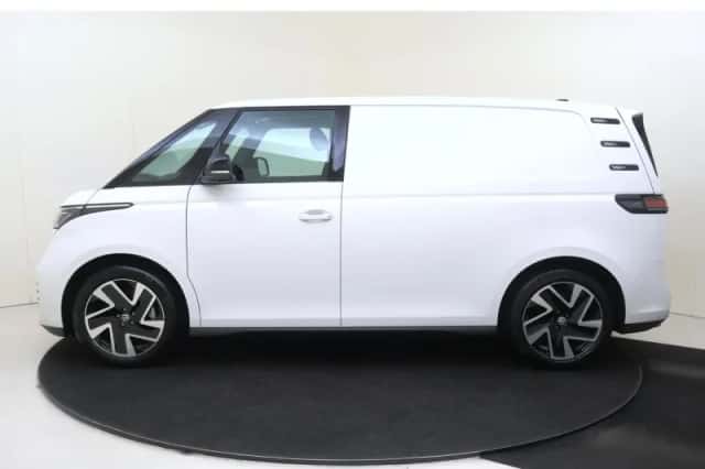 Volkswagen ID. Buzz (2026) thumbnail 2