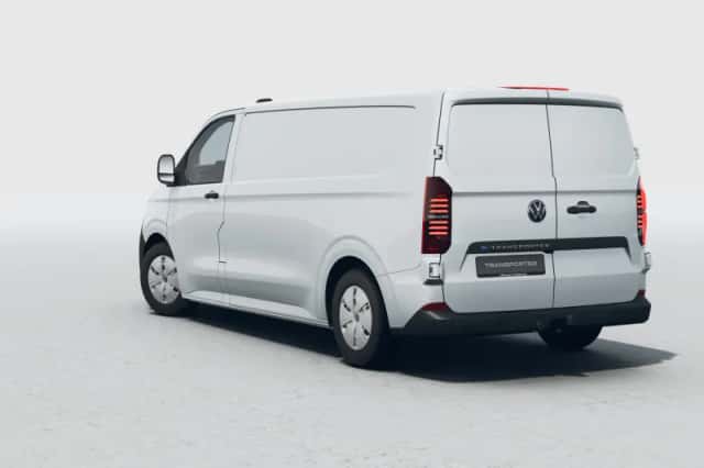 Volkswagen E-Transporter (2026) thumbnail 3