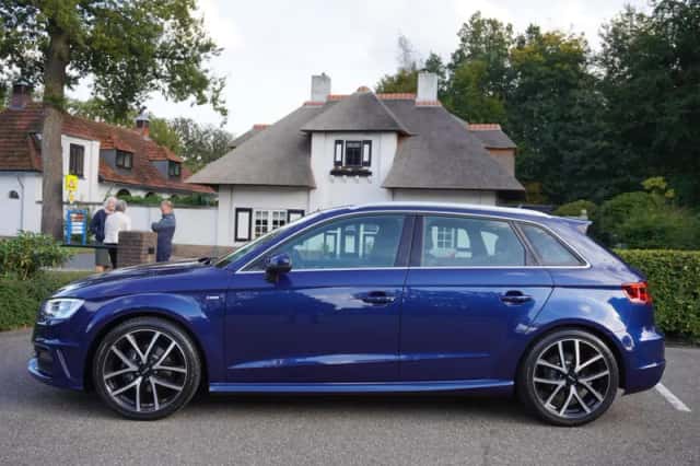 Audi A3 (2015) thumbnail 2