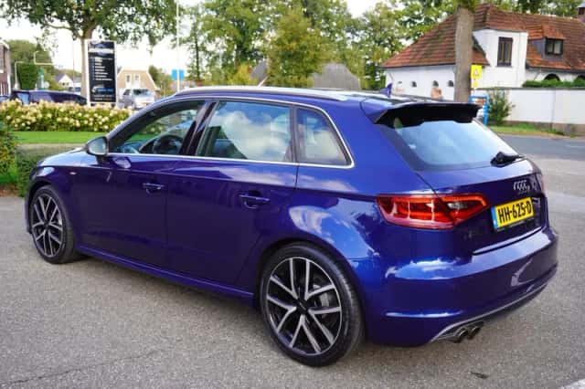 Audi A3 (2015) thumbnail 3