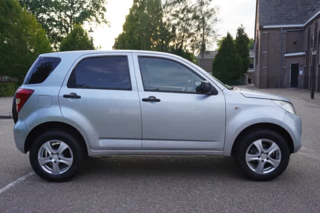 Daihatsu Terios (2007) thumbnail 6