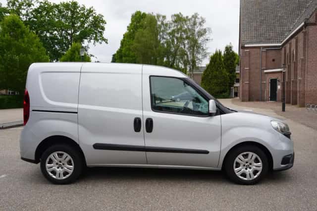 Fiat Doblò (2016) thumbnail 5