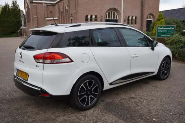 Renault Clio (2015) thumbnail 4