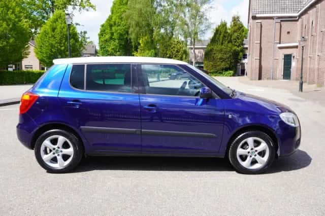 Škoda Fabia (2010) thumbnail 5