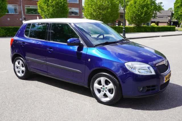 Škoda Fabia (2010) thumbnail 6