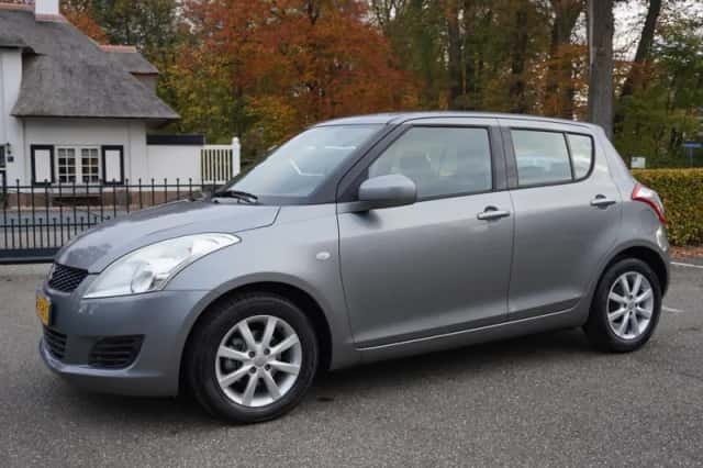 Suzuki Swift (2011) thumbnail 1