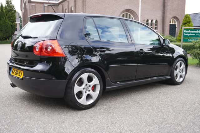 Volkswagen Golf (2008) thumbnail 4