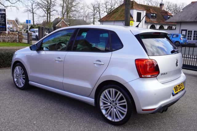 Volkswagen Polo (2013) thumbnail 3