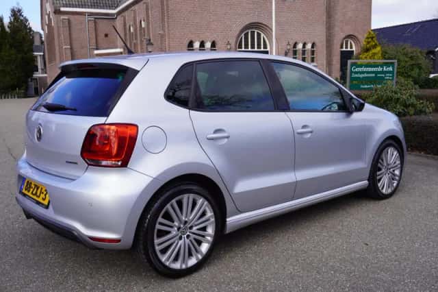 Volkswagen Polo (2013) thumbnail 4