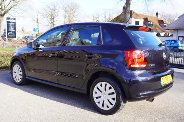 Volkswagen Polo (2011) thumbnail 3