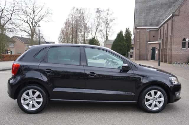 Volkswagen Polo (2010) thumbnail 5