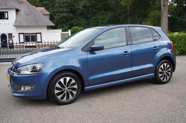 Volkswagen Polo (2016) thumbnail 1