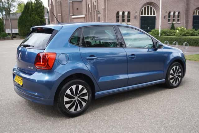 Volkswagen Polo (2016) thumbnail 4