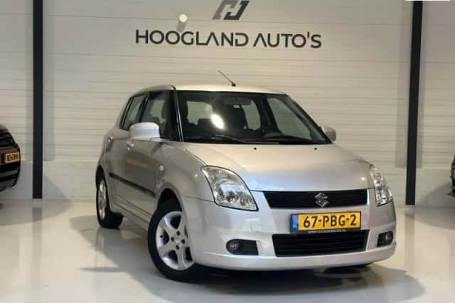 Suzuki Swift (2005) thumbnail 1