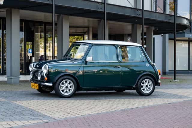 Rover Mini (1997) thumbnail 1