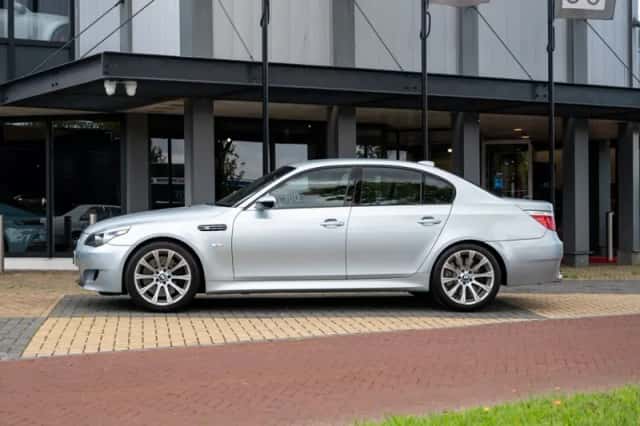BMW M5 (2007) thumbnail 2