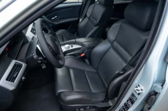 BMW M5 (2007) thumbnail 5