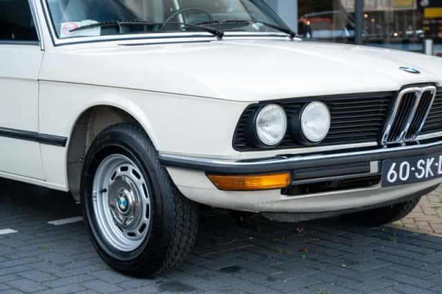 BMW 5-Serie (1978) thumbnail 6