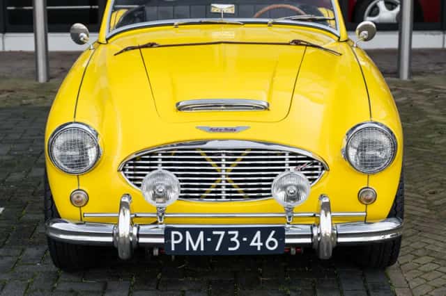 Austin Healey 100 (1957) thumbnail 4