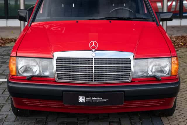 Mercedes-Benz 190-Serie (1992) thumbnail 5