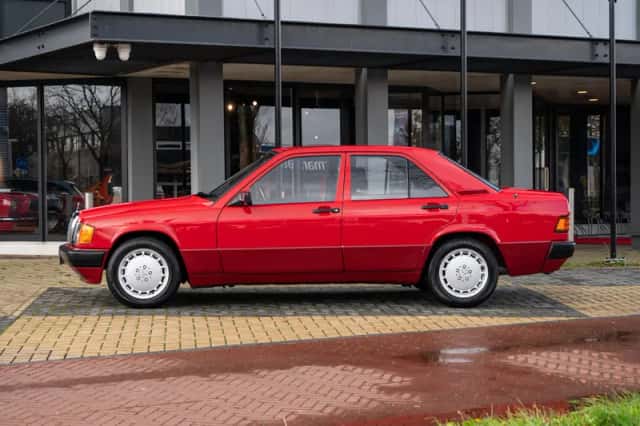 Mercedes-Benz 190-Serie (1992) thumbnail 6