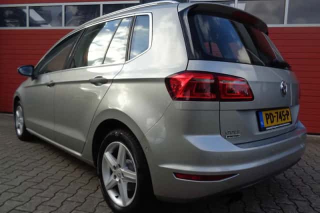 Volkswagen Golf Sportsvan (2014) thumbnail 6
