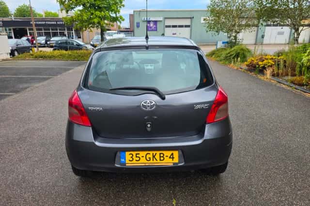 Toyota Yaris (2008) thumbnail 5