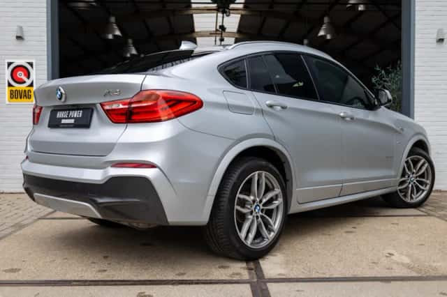 BMW X4 (2017) thumbnail 5