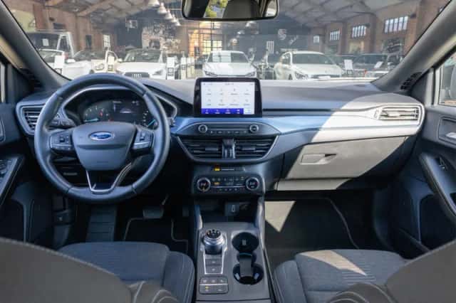 Ford Focus (2020) thumbnail 4