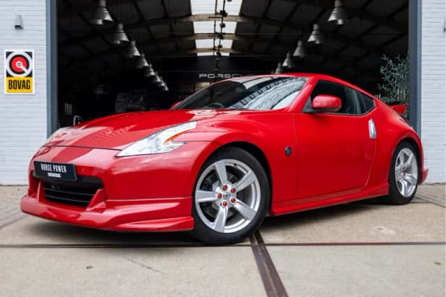 Nissan 370Z (2009) thumbnail 4