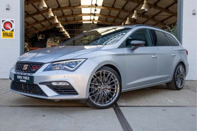 SEAT Leon (2019) thumbnail 2
