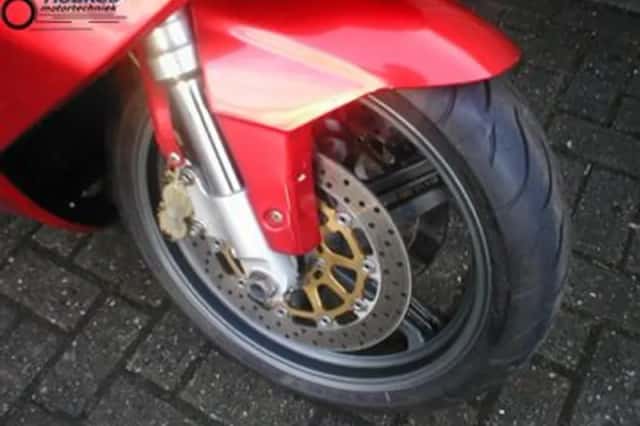 APRILIA FUTURA (2001) thumbnail 2