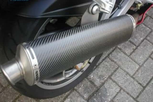 DUCATI 750 (2002) thumbnail 5