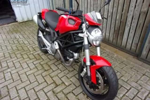 DUCATI MONSTER (2008) thumbnail 2