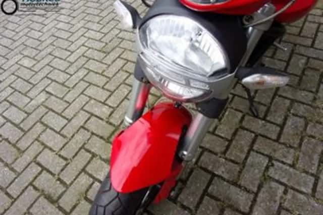 DUCATI MONSTER (2008) thumbnail 4