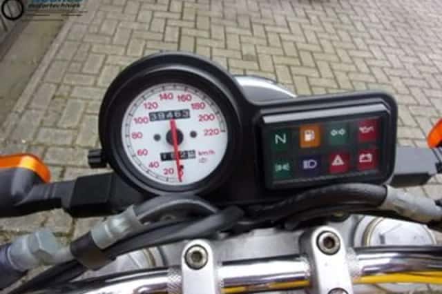 DUCATI M600 (1997) thumbnail 4