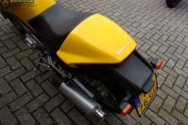 DUCATI M600 (1997) thumbnail 5
