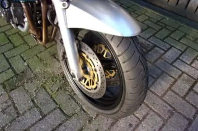 Suzuki GSF (2001) thumbnail 2