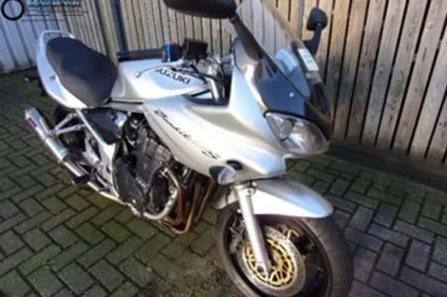 Suzuki GSF (2001) thumbnail 3