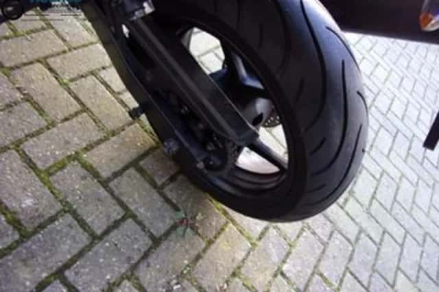KAWASAKI Z (2005) thumbnail 6