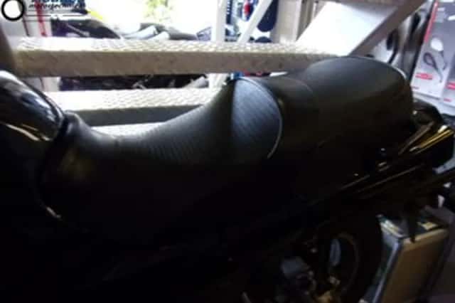 KAWASAKI GTR (1997) thumbnail 4