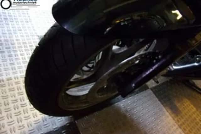 KAWASAKI GTR (1997) thumbnail 5