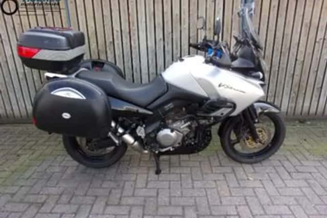 Suzuki V-STROM (2006) thumbnail 1