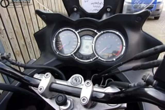 Suzuki V-STROM (2006) thumbnail 4