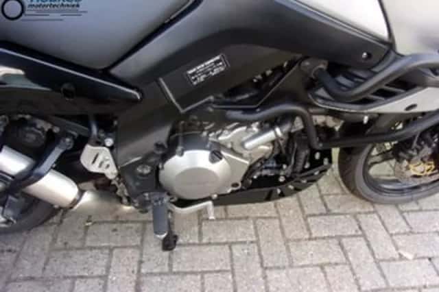 Suzuki V-STROM (2006) thumbnail 5