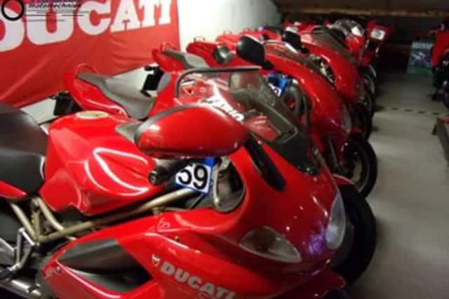 DUCATI 750 (1992) thumbnail 6