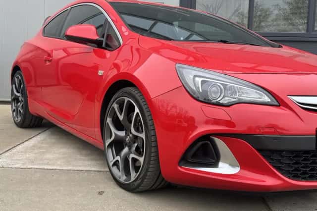 Opel Astra (2012) thumbnail 2
